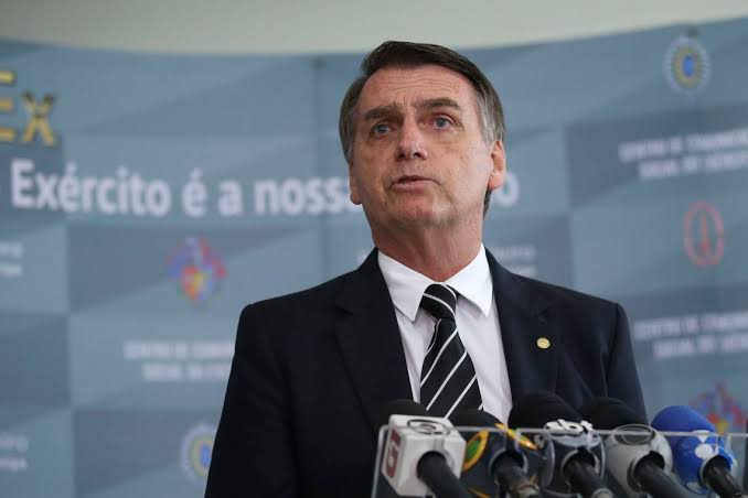 Número de novo partido será 38 e pode disputar eleição só em 2022, diz Bolsonaro