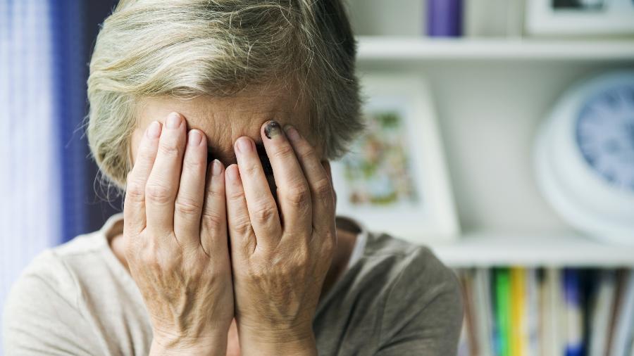 Idosa de 92 anos com Alzheimer é estuprada por homem de 73