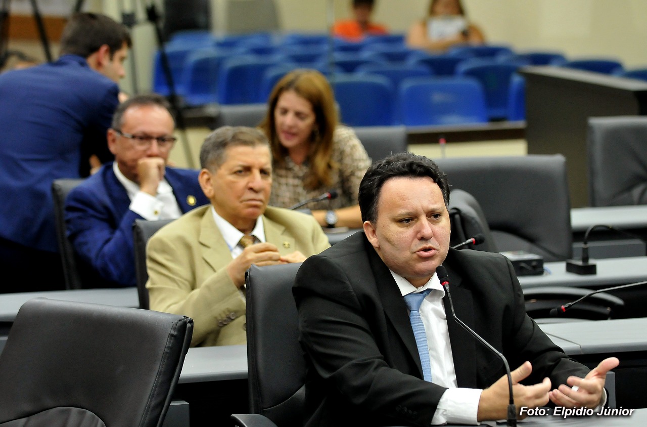 (VÍDEO) CMN aprova projeto que obriga exame de próstata para servidores; assista