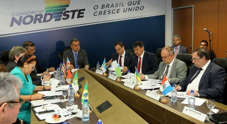 Girão: Consórcio Nordeste fez tour pela Europa e farra com dinheiro dos Estados