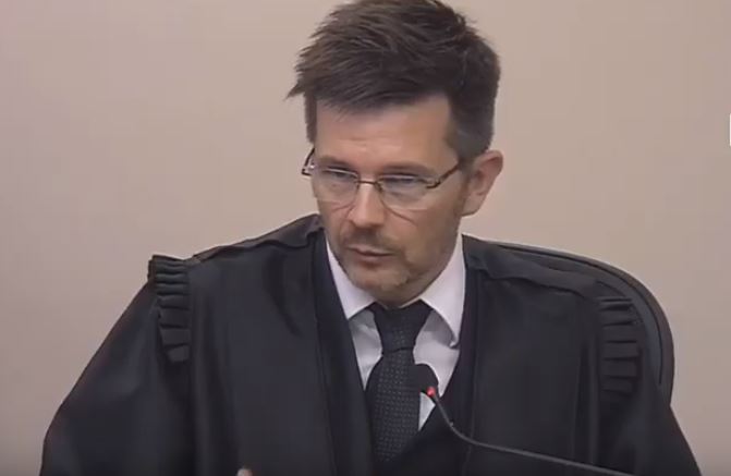 TRF-4 tem maioria por ampliação de pena de Lula no caso do sítio; siga