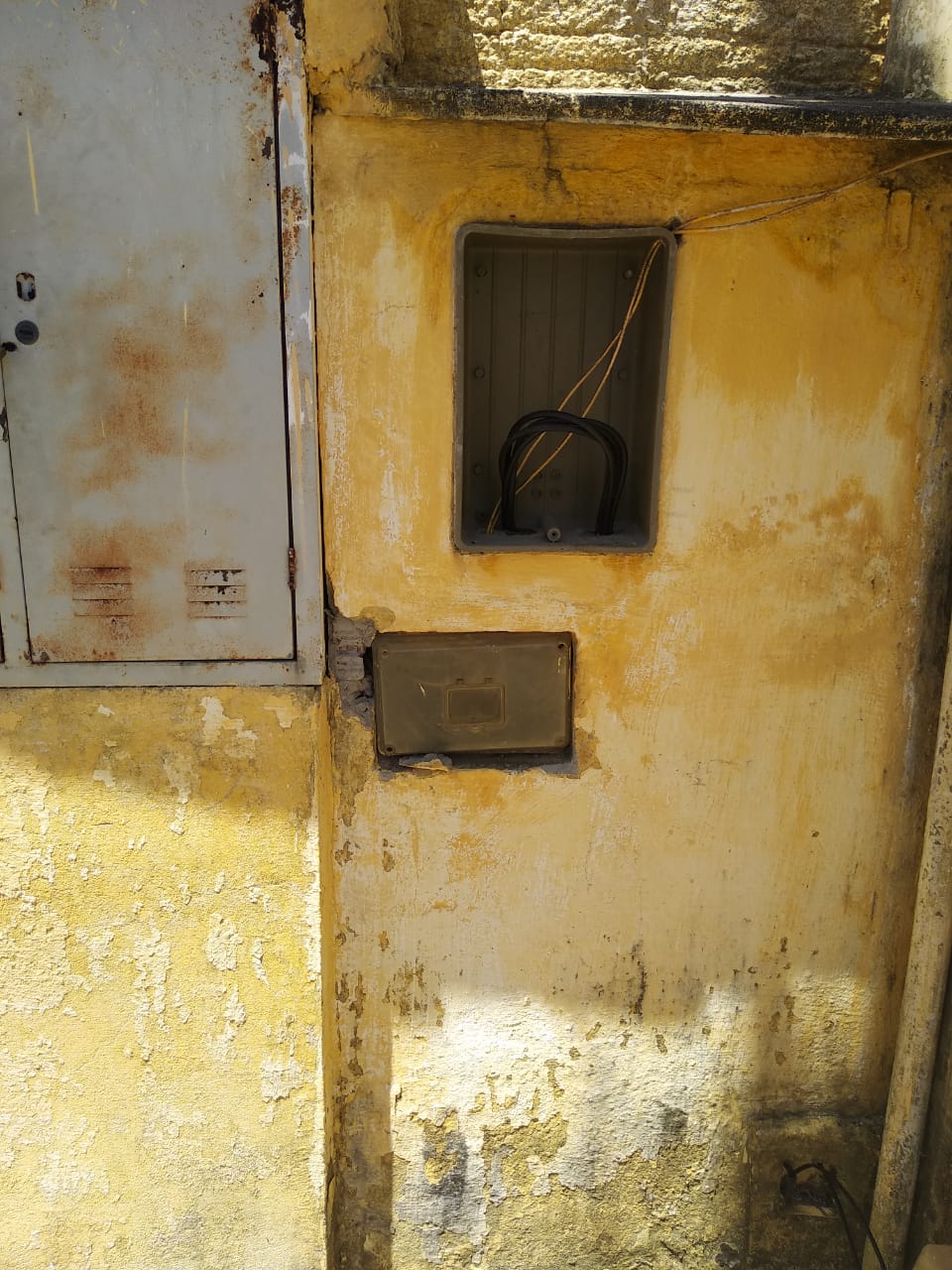 Cosern desativa "gato" de energia em pousada de Ponta Negra; empresário é preso