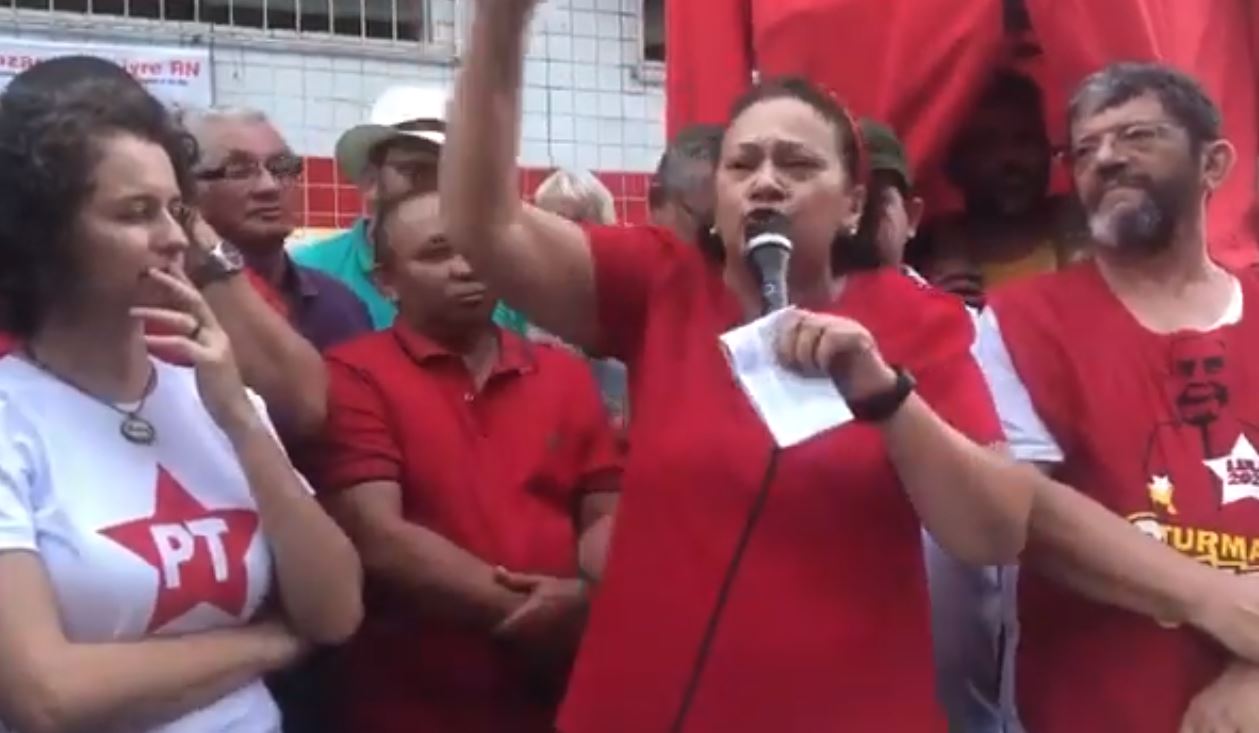 VÍDEO: Brasil vai ser feliz com Lula “inocente” e “presidente”, diz Fátima