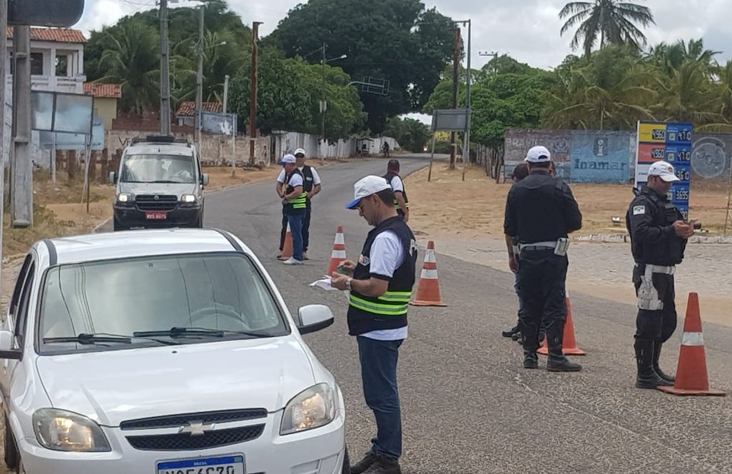 Blitz do Detran autua 32 condutores no fim de semana em rodovias do RN