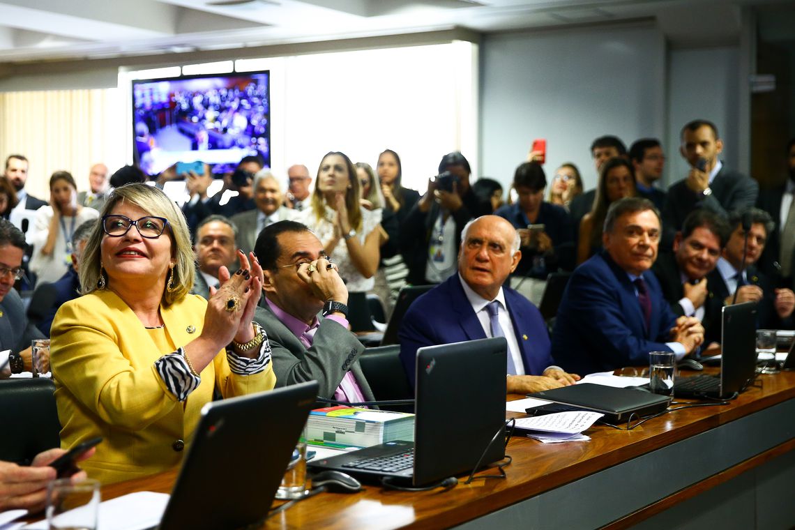 CCJ do Senado aprova pacote anticrime e prisão em segunda instância