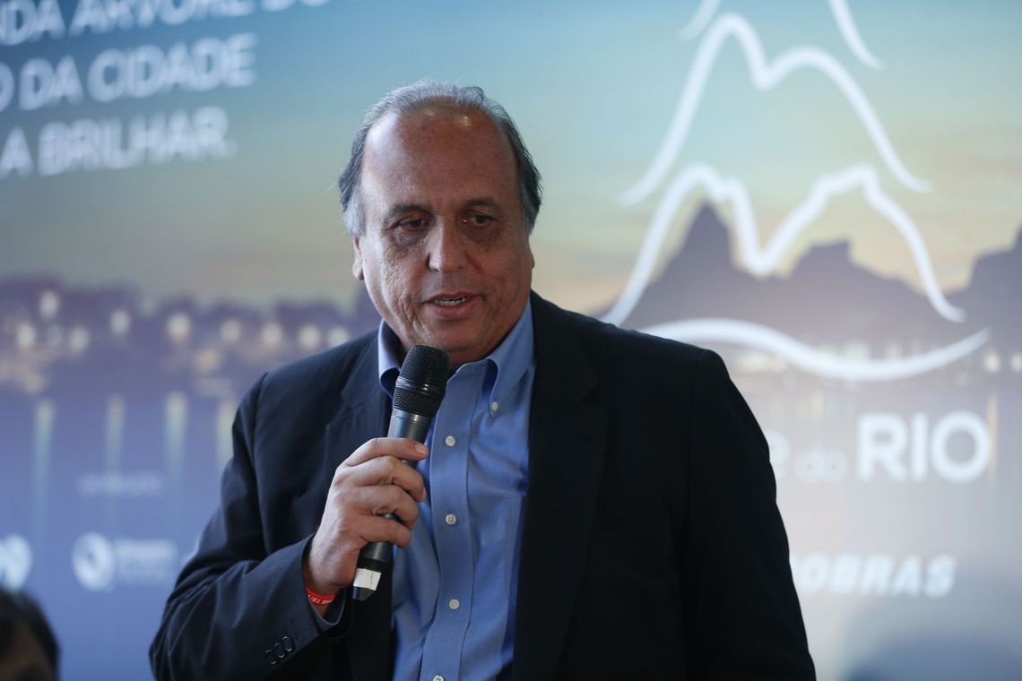 STJ manda soltar ex-governador do Rio preso há um ano