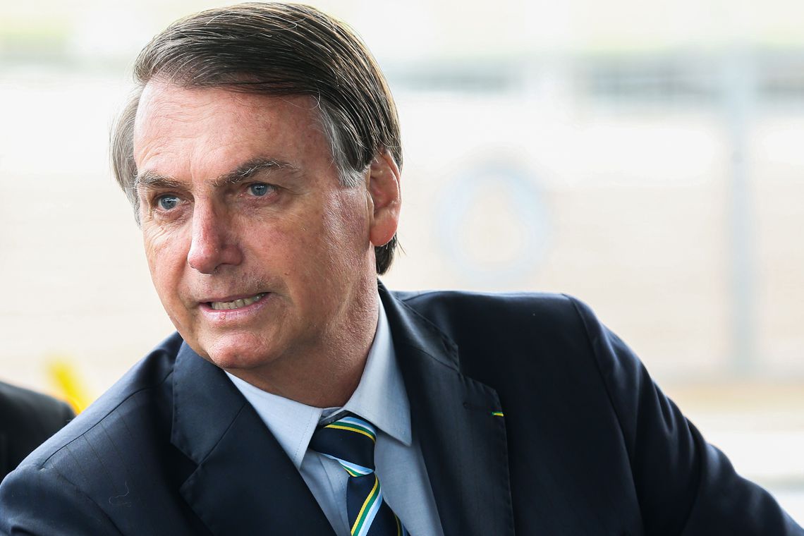 Bolsonaro faz exame para investigar possível câncer de pele