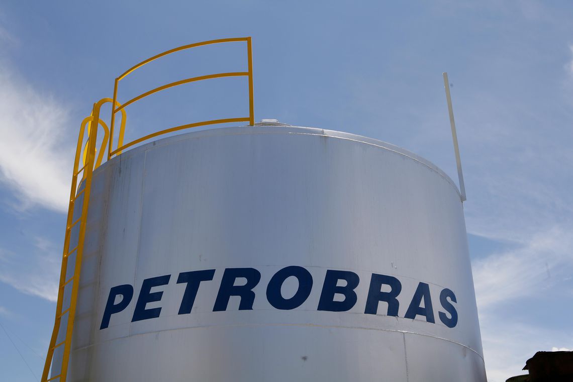Petrobras inicia processo de venda de transportadora de gás