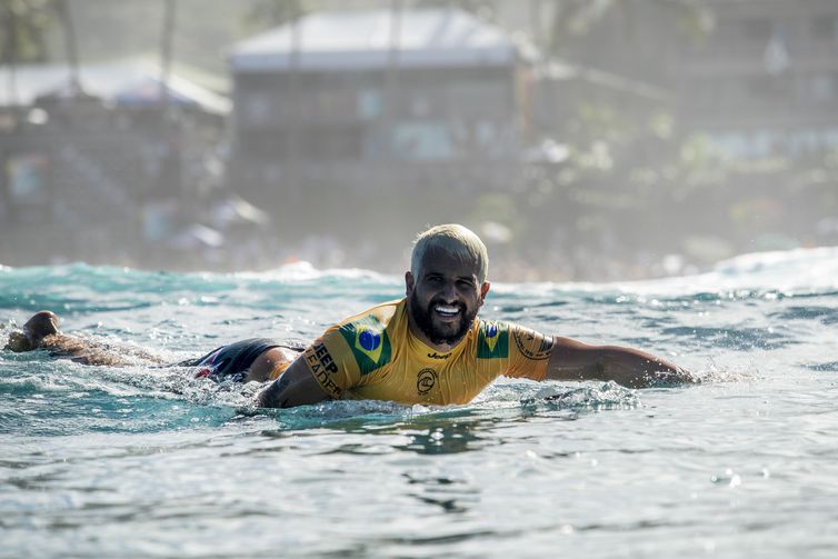 Surfista potiguar garante vaga nas Olimpíadas de Tóquio