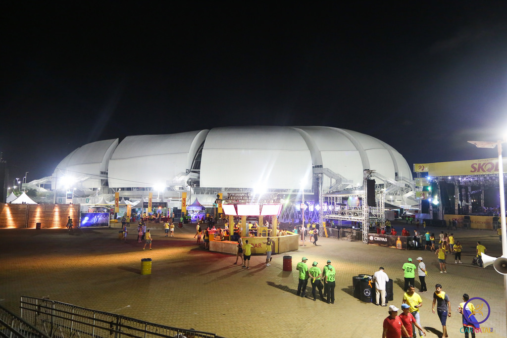 Carnatal no entorno do Arena das Dunas consolida estádio como complexo multiuso