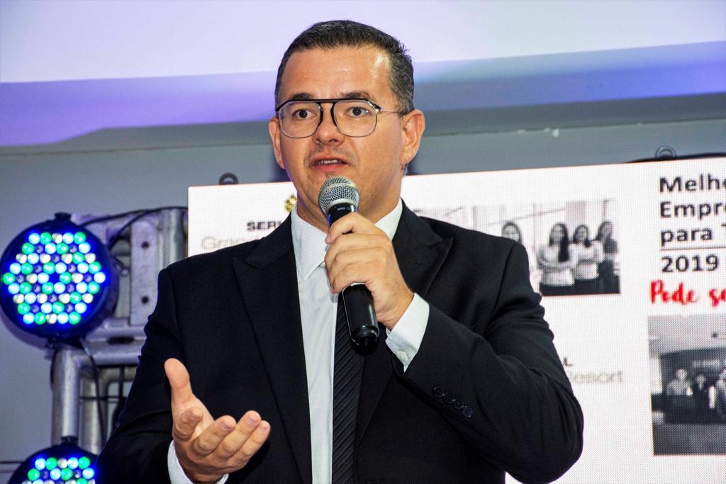 SERHS Natal inova e promove distribuição de prêmio de Natal a seus colaboradores