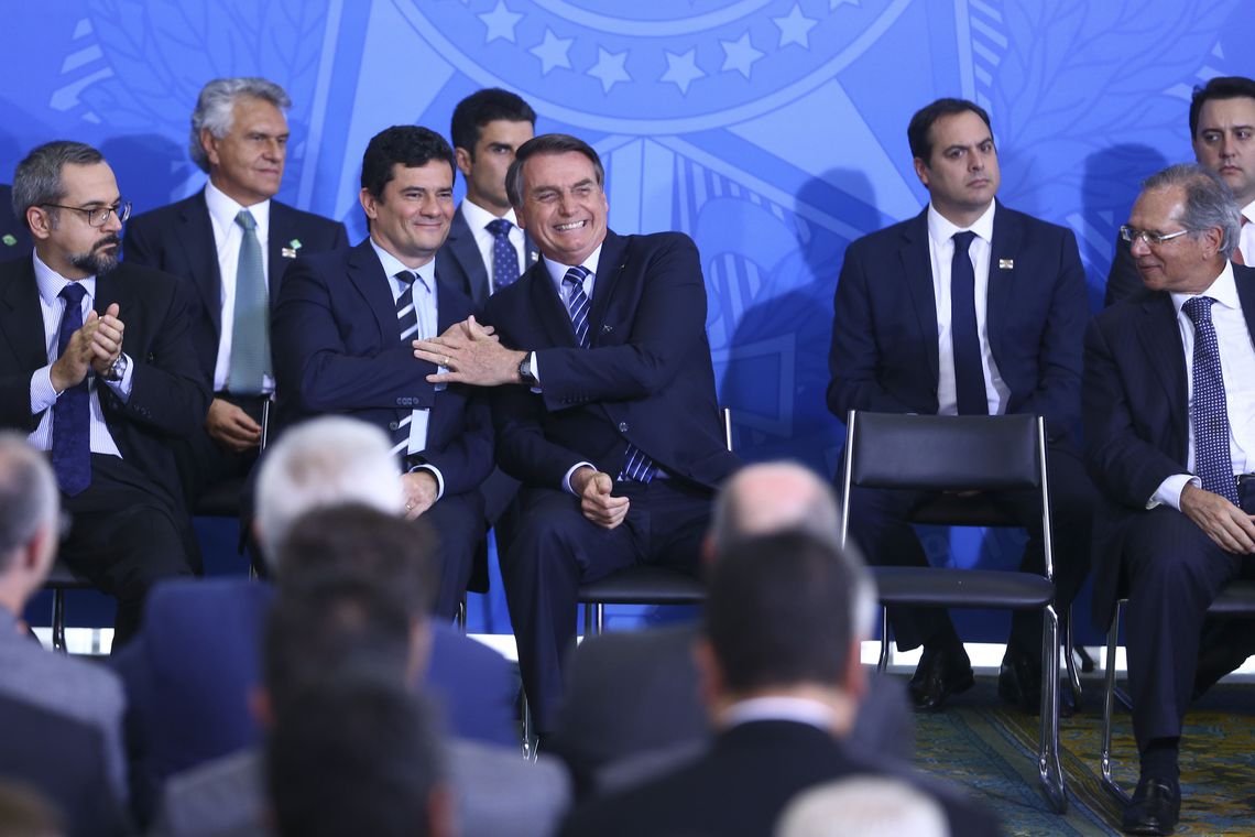 Se Moro disputar Presidência, Brasil estará ‘em boas mãos’, diz Bolsonaro
