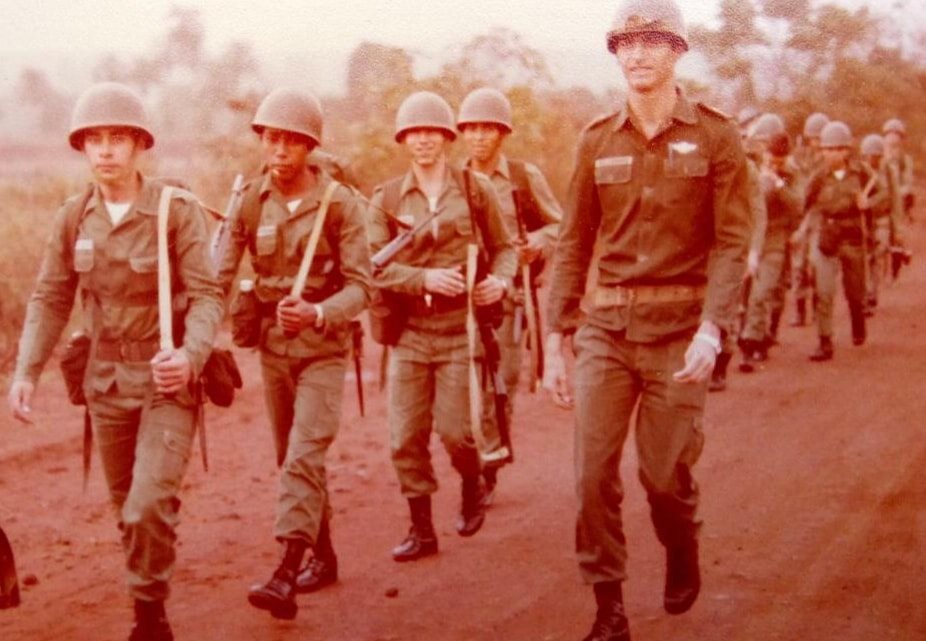 Contrariando especialistas, registro de armas cresce e número de mortes cai