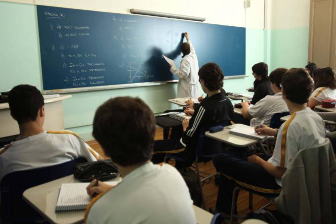 Reajuste do Piso Nacional do Magistério impacta municípios em quase R$ 9 bilhões