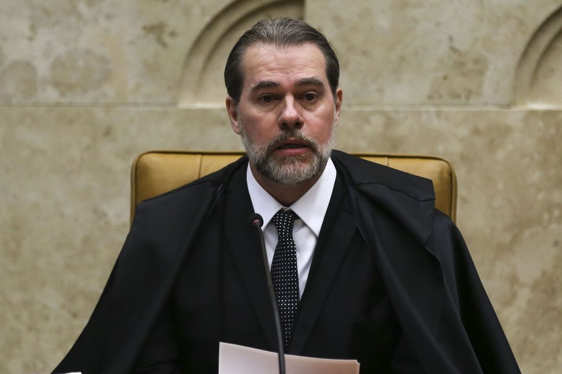 Deputado federal do RN para presidente do STF: "Por que não te calas?"