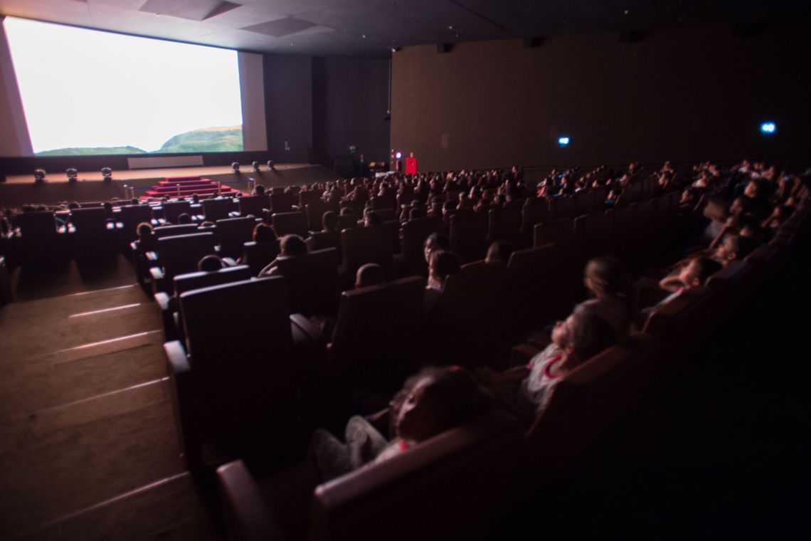 Projeto usa cinema para inclusão de crianças com distúrbios sensoriais