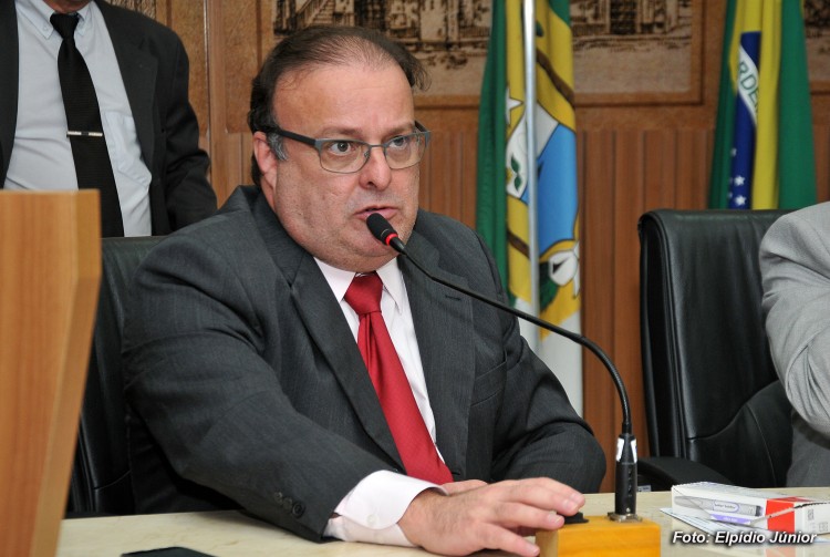 Presidente da Câmara, Paulinho Freire assume Prefeitura de Natal durante 10 dias