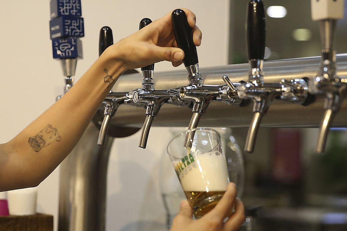 Ministério da Agricultura interdita cervejaria em MG após morte de consumidor