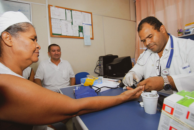 ONU cobra Cuba sobre denúncias de trabalho forçado de médicos no exterior