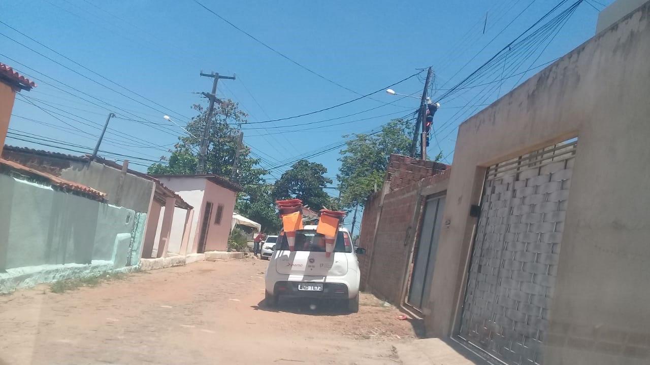 Cosern desativa 24 "gatos" de energia só em uma rua de Felipe Camarão