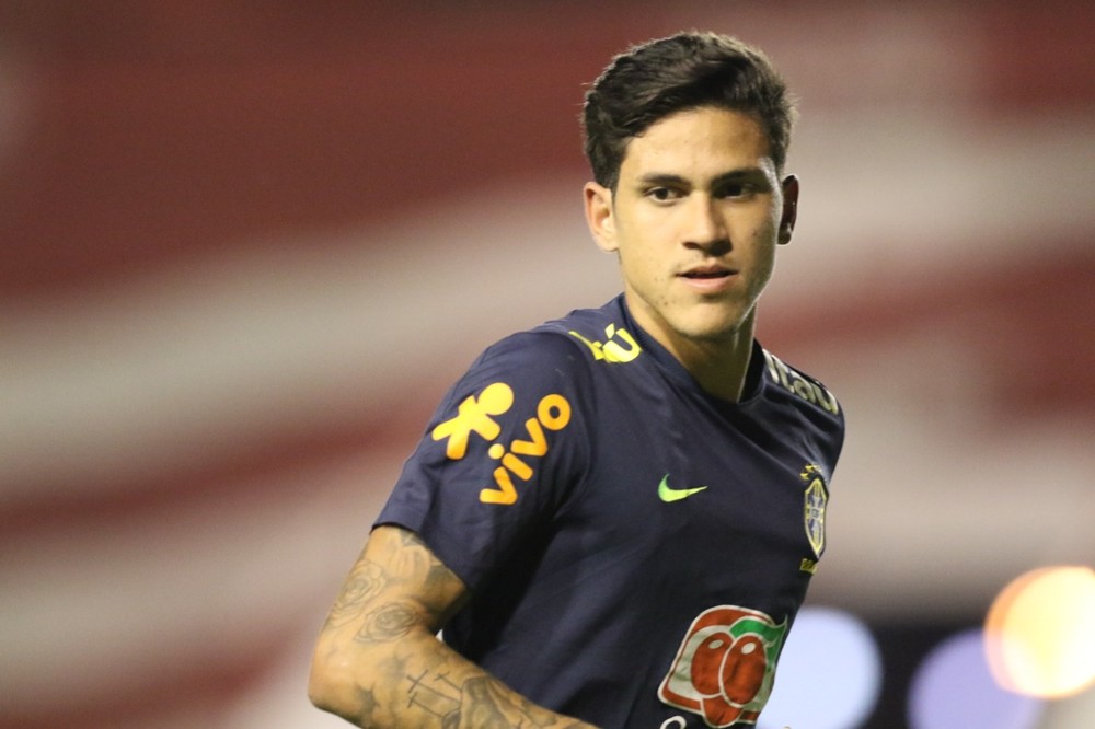 Fiorentina libera, e Pedro é esperado no Rio até sexta para fechar com Flamengo