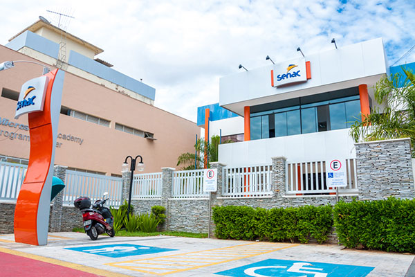 Senac está com matrículas abertas para cursos de idiomas no RN