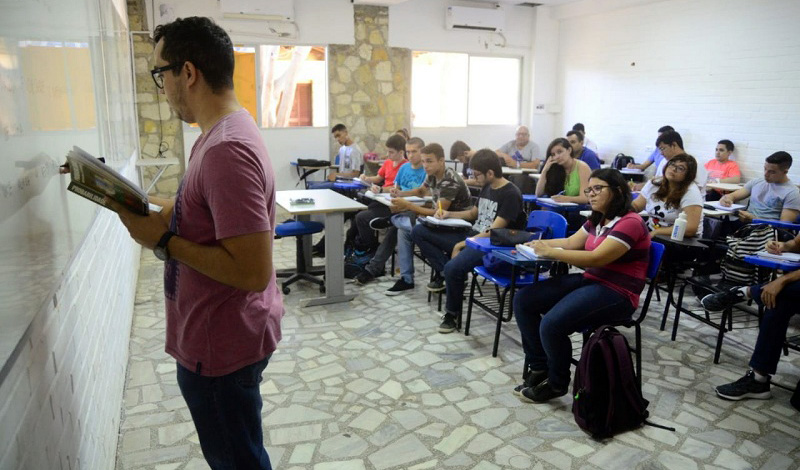 Supremo equipara teto salarial de universidades federais e estaduais