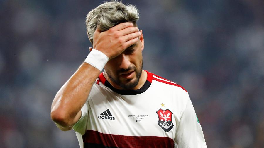 Uefa confunde Reinier com outro craque do Flamengo, e web não perdoa a gafe
