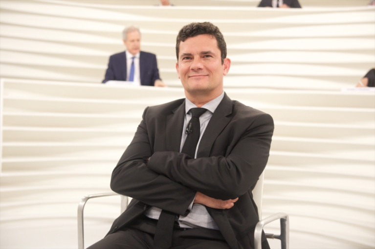 Moro diz não se importar com vazamento de mensagens: "monte de bobageirada"