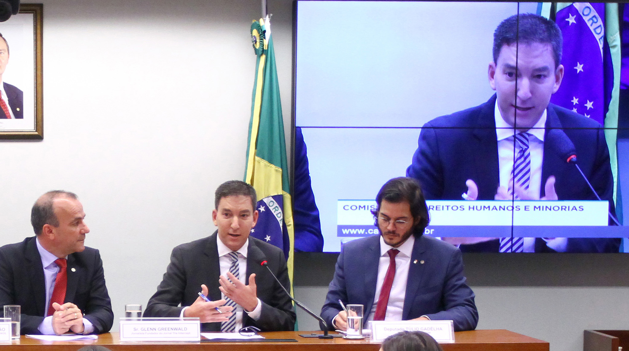 MPF denuncia Glenn e mais 6 por invasão de celulares de autoridades