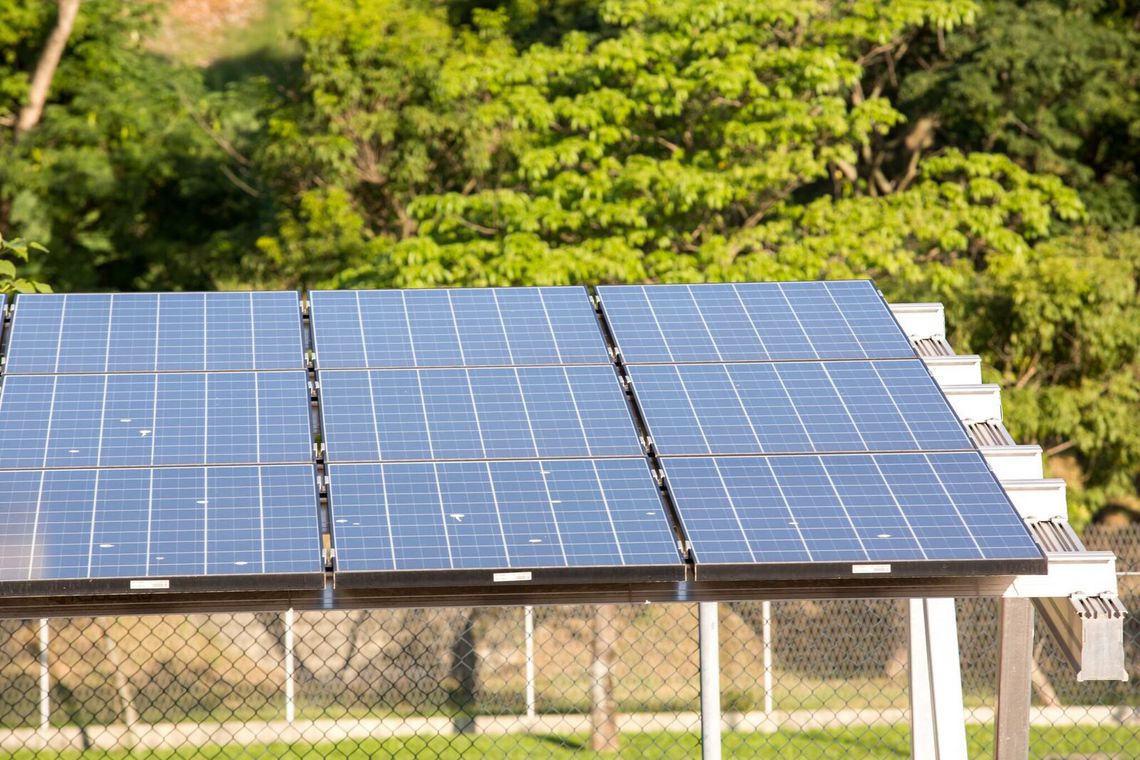 Redução do preço da energia solar tem sido vertiginosa, diz EPE