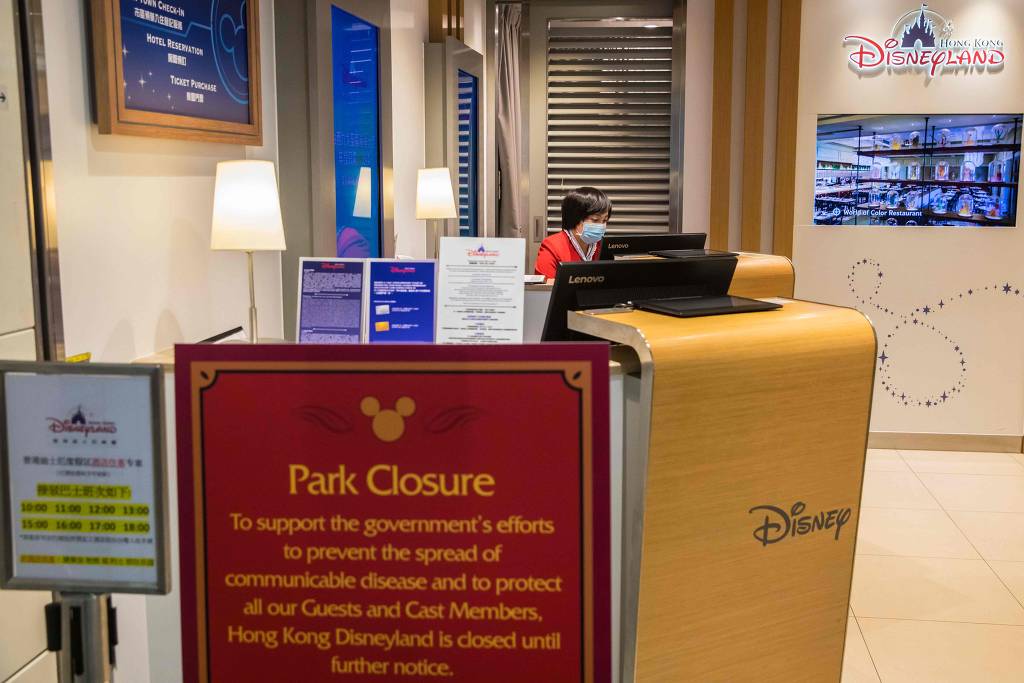 Disneyland fecha as portas após epidemia de coronavírus na China