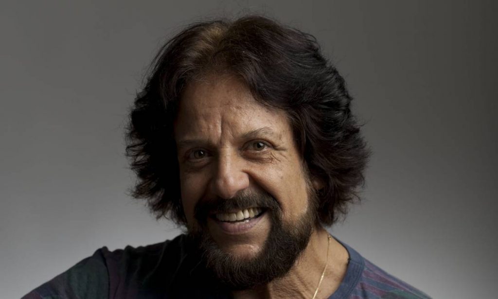 Compositor de sucessos de Elis Regina morre aos 69 anos