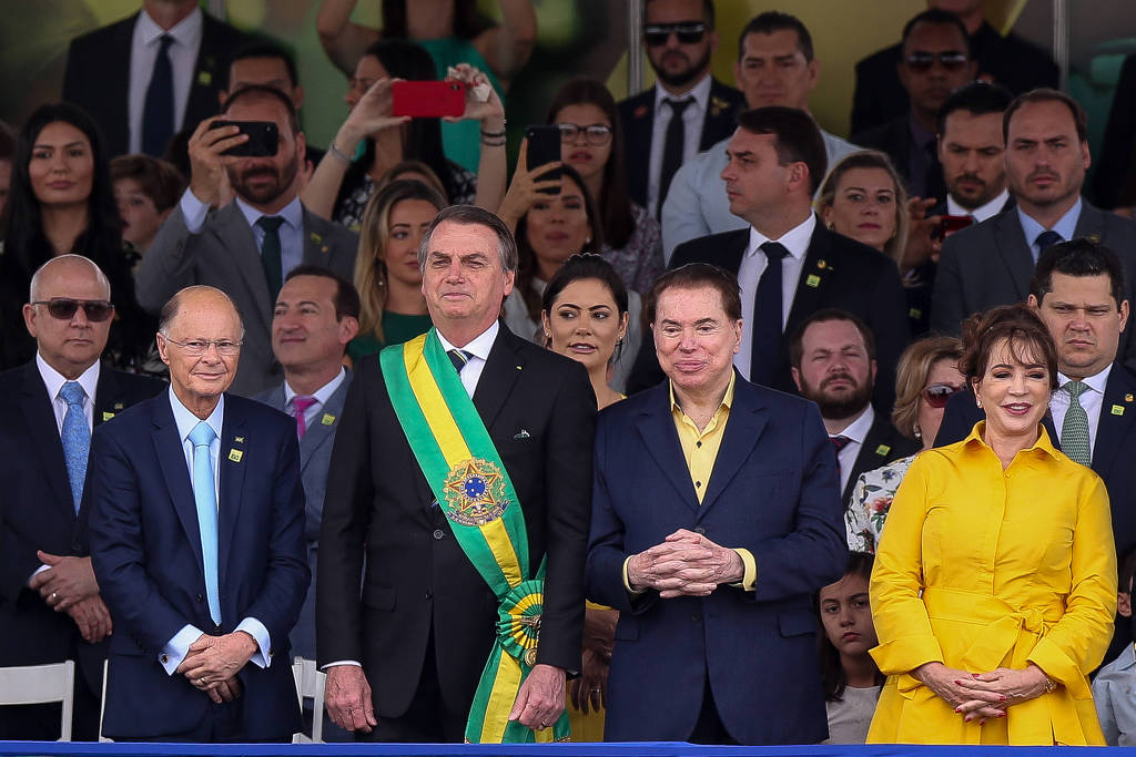 Secom de Bolsonaro privilegiou clientes de Wajngarten e TVs religiosas