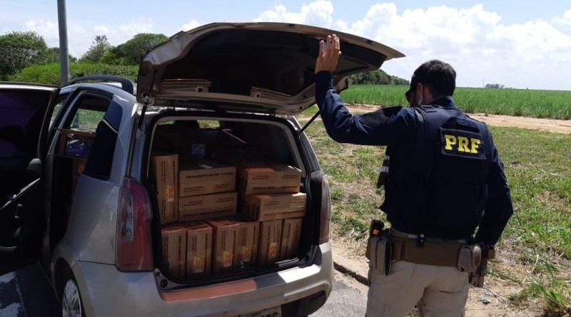 PRF apreende 700 kg de castanha do Pará sem nota fiscal no RN