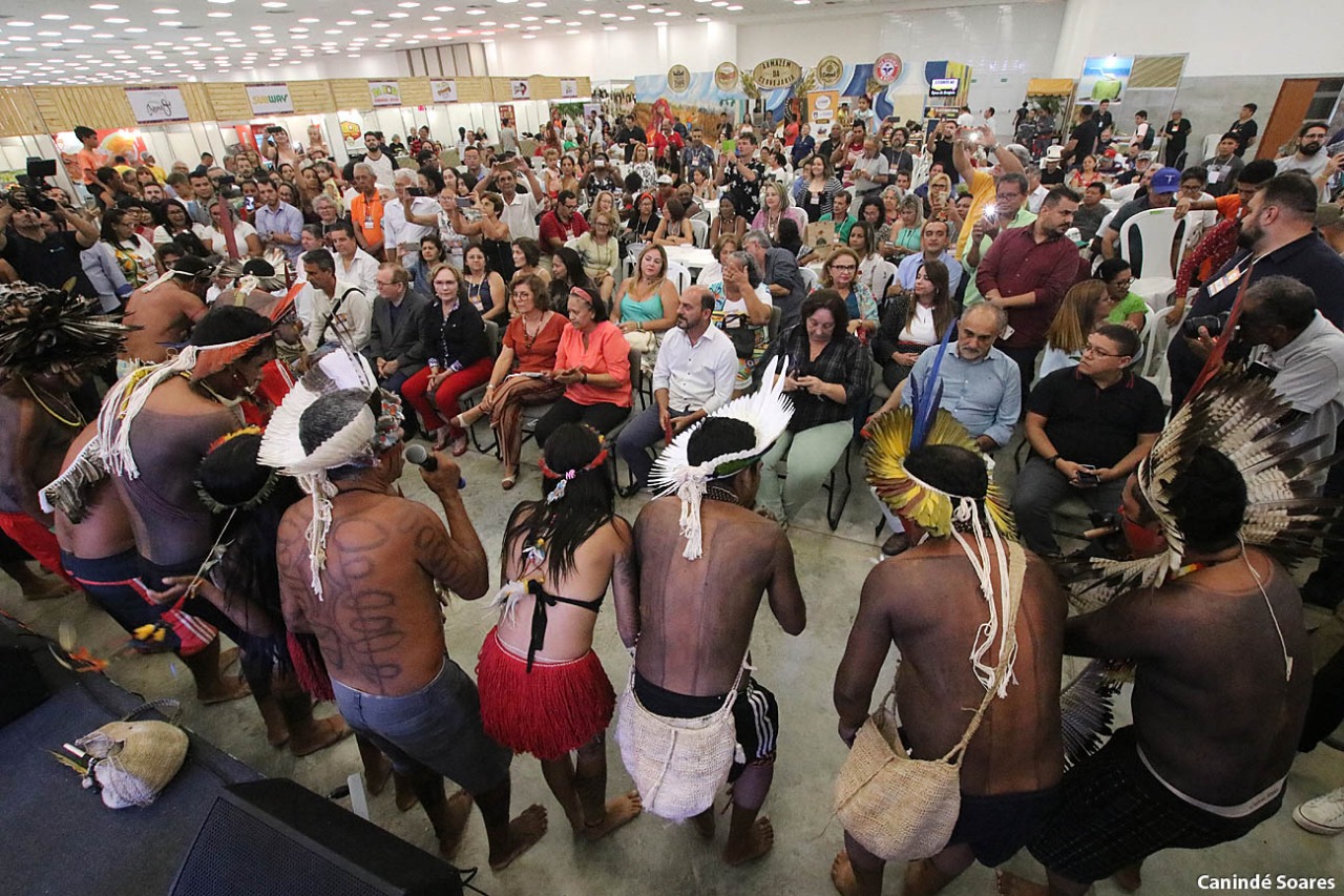 FIART presta homenagem aos Mestres da Cultura durante abertura oficial