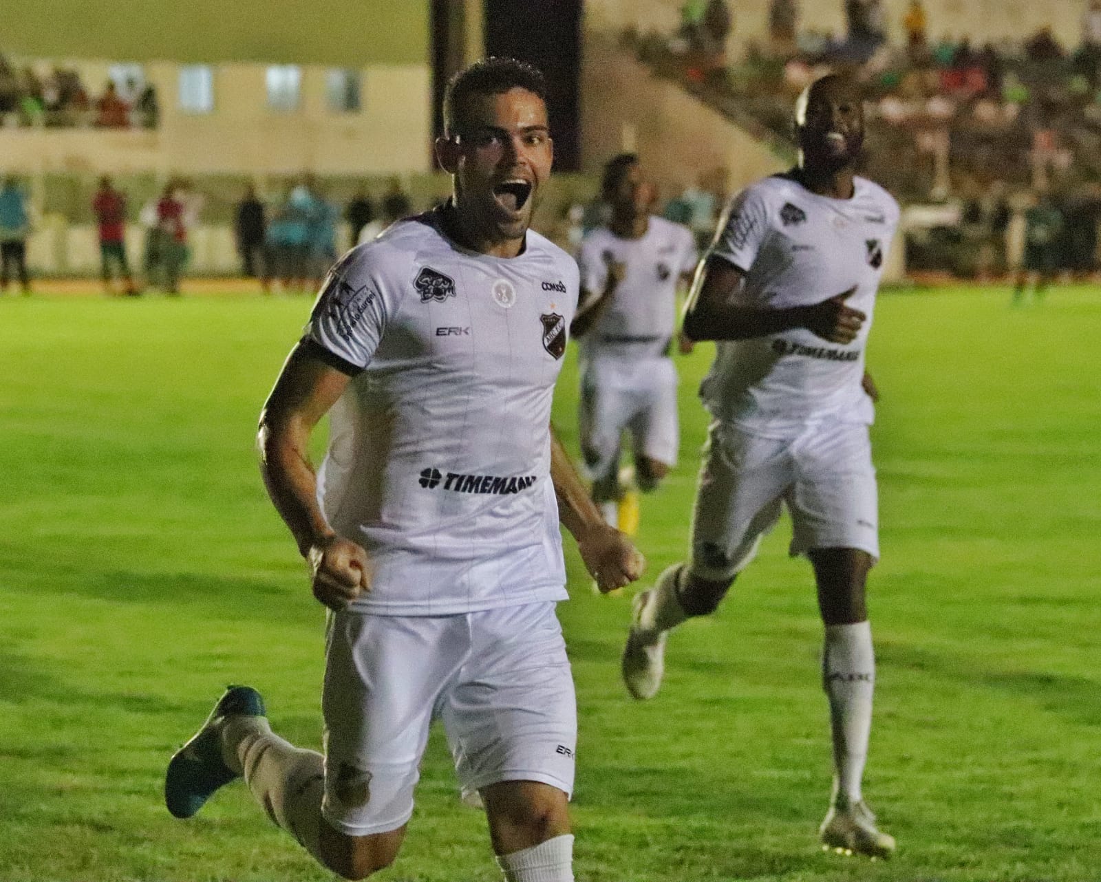 ABC goleia Assu, leva final para o Frasqueirão e garante vantagem na decisão