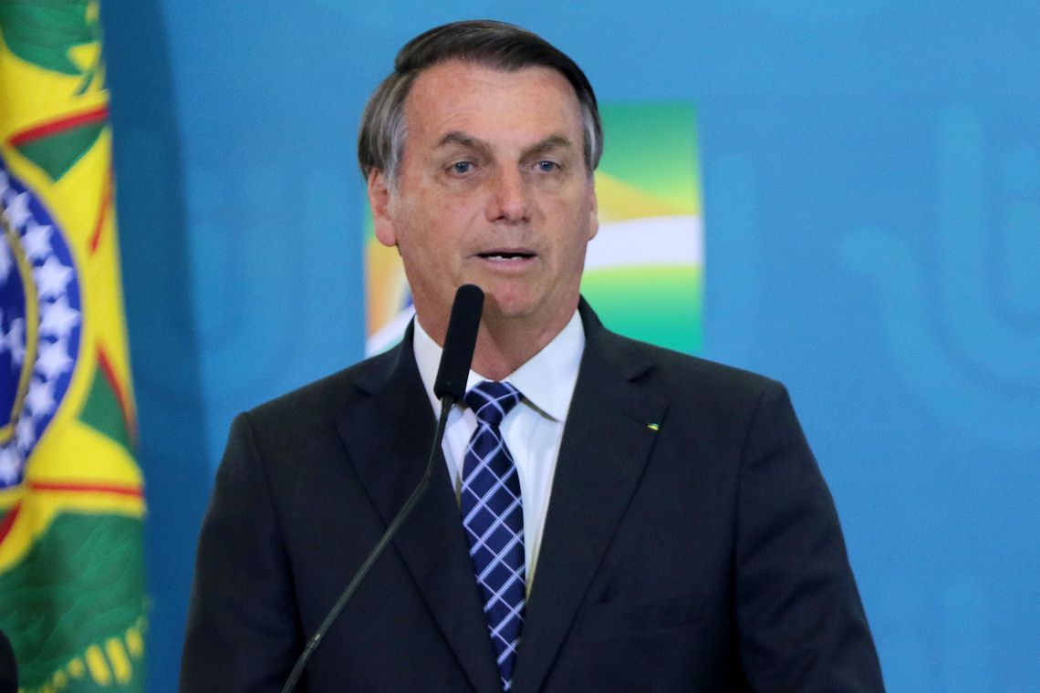 Bolsonaro anuncia que Brasil receberá fábrica que extrai água do ar
