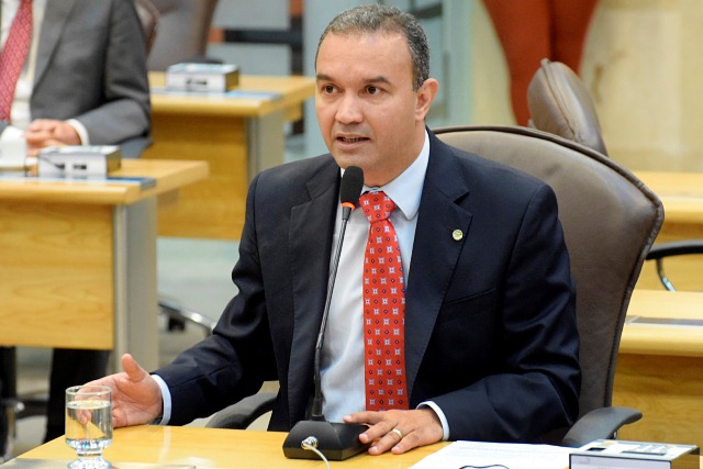 (VÍDEO) Deputado detona Governo Fátima e PT: "Incompetente, covarde e mentiroso"