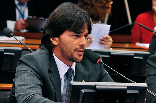 Fábio Faria: Discurso "hipócrita" de Fátima do PT na oposição caindo por terra