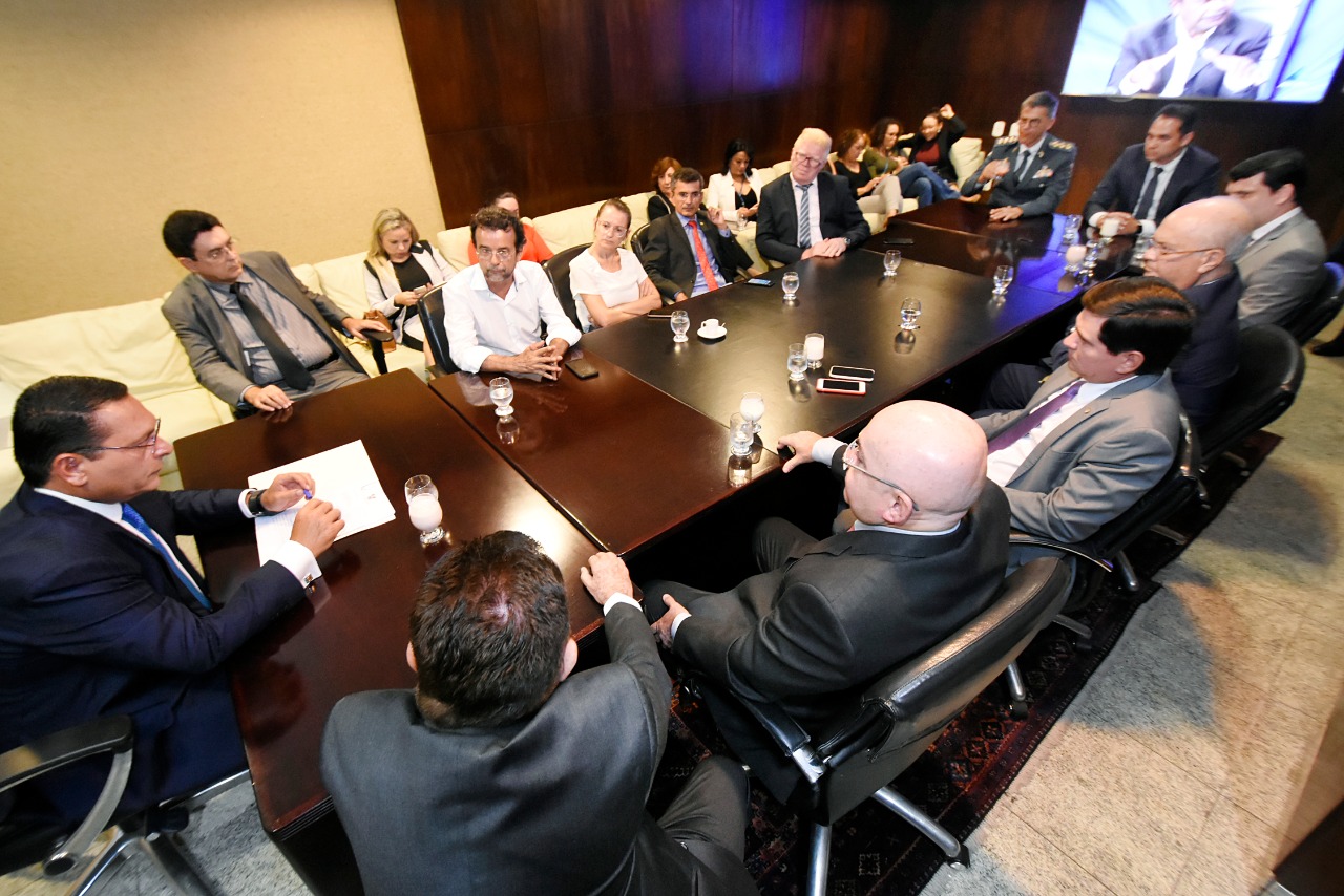 Ex-deputado estadual, Mineiro entrega mensagem anual da governadora