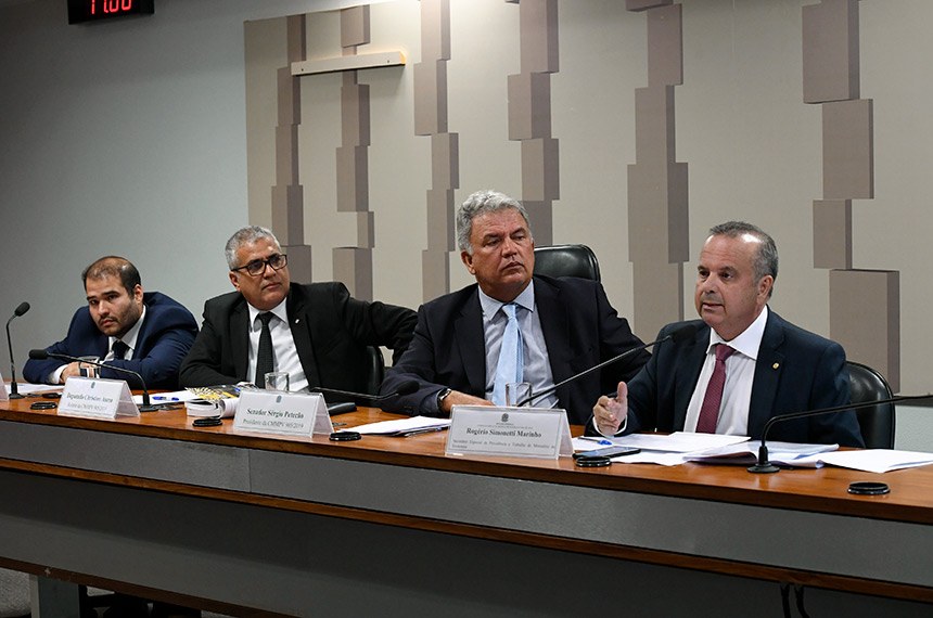 Rogério Marinho prevê 1,8 milhão de empregos com MP do Contrato Verde e Amarelo