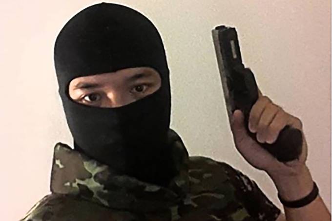 Ásia: Militar mata 30 pessoas e deixa 52 feridas em ataque publicado no Facebook