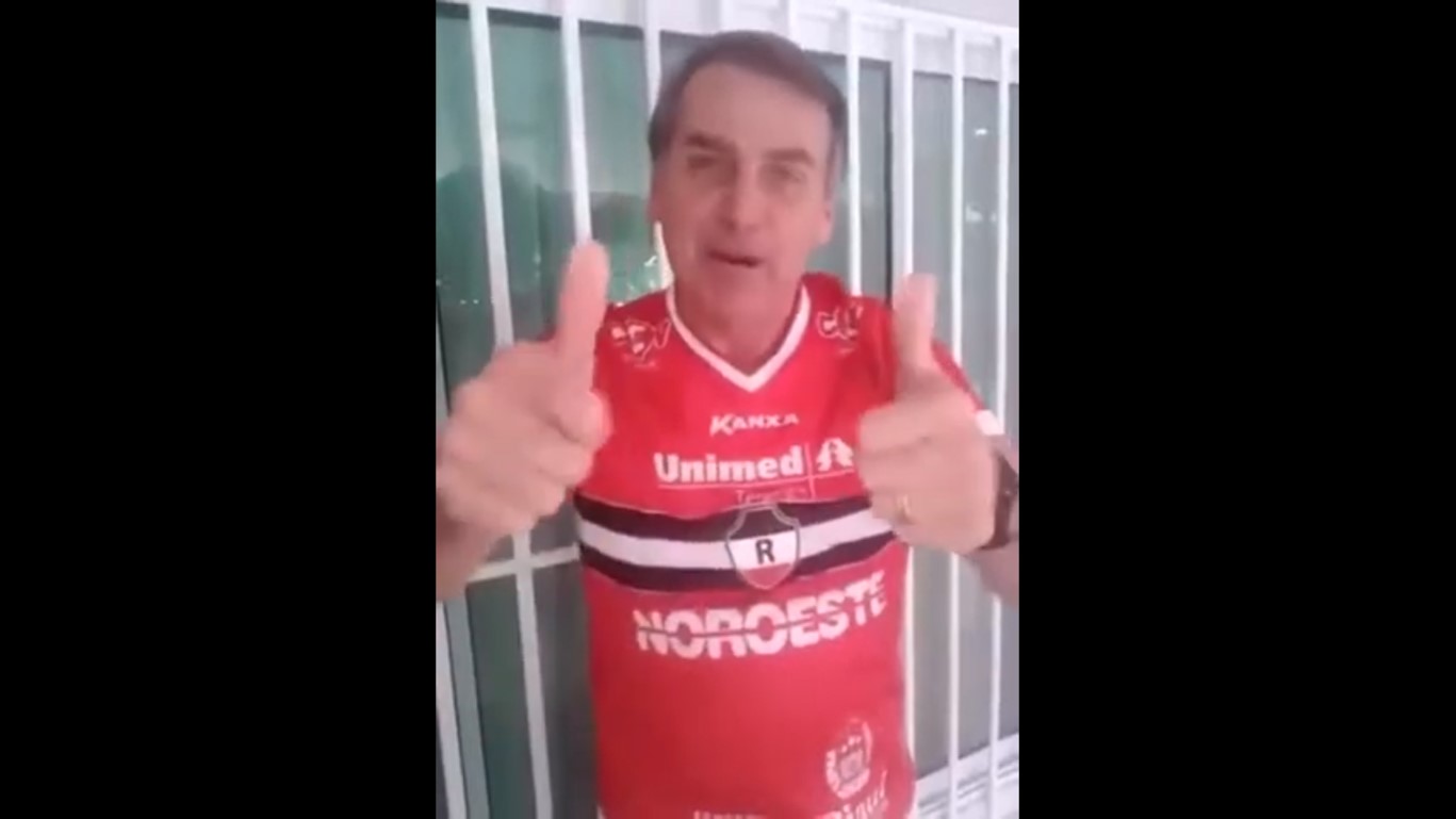 Em vídeo de 2019, Bolsonaro diz que Ríver vai 'jantar o América'; assista