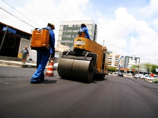 Recapeamento da Hermes da Fonseca será retomado na noite desta segunda-feira
