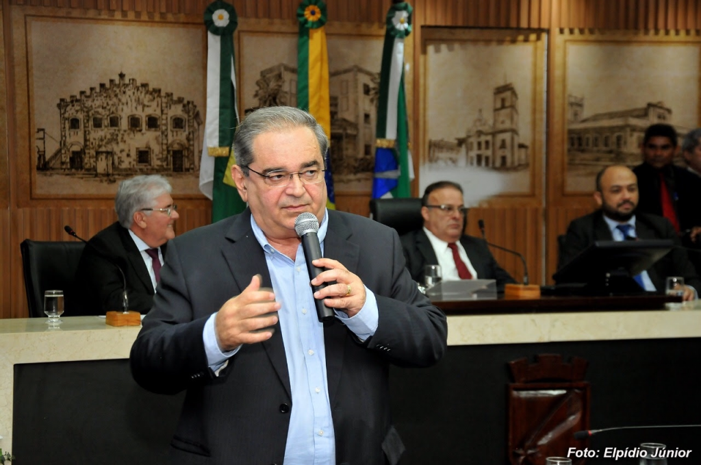 TCE suspende pregão para serviços de iluminação em Natal orçado em R$ 38 milhões