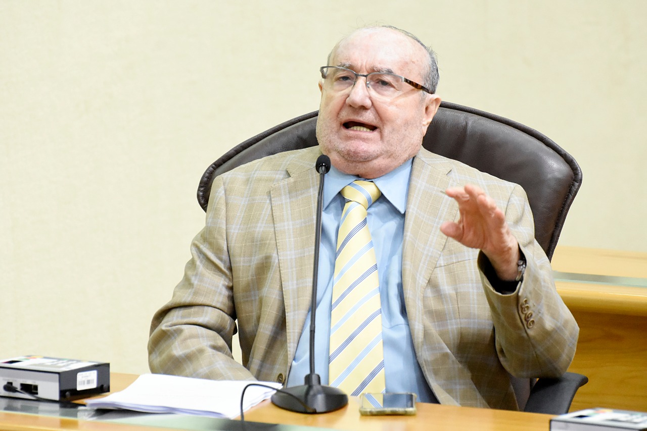 José Dias diz que dados do déficit previdenciário são alarmantes