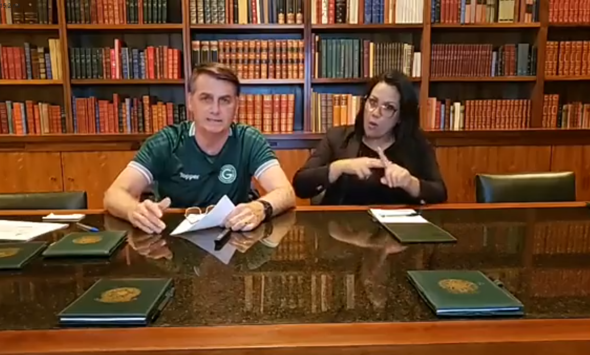 "PSOL defende as milícias”, diz Bolsonaro