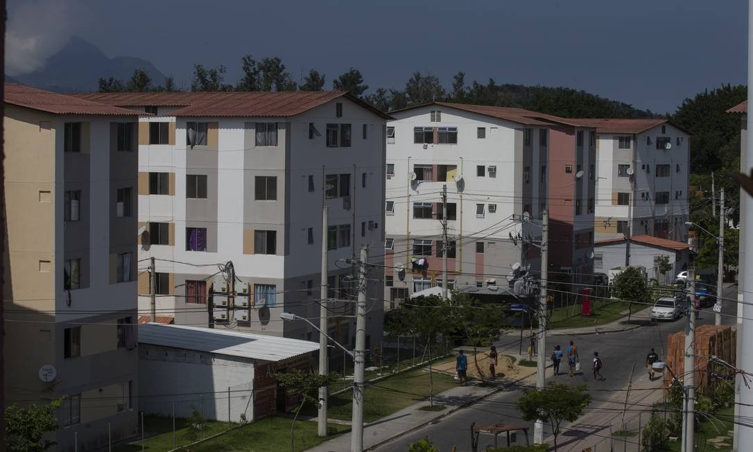 Paulo Guedes quer subsídio menor para o Minha Casa Minha Vida