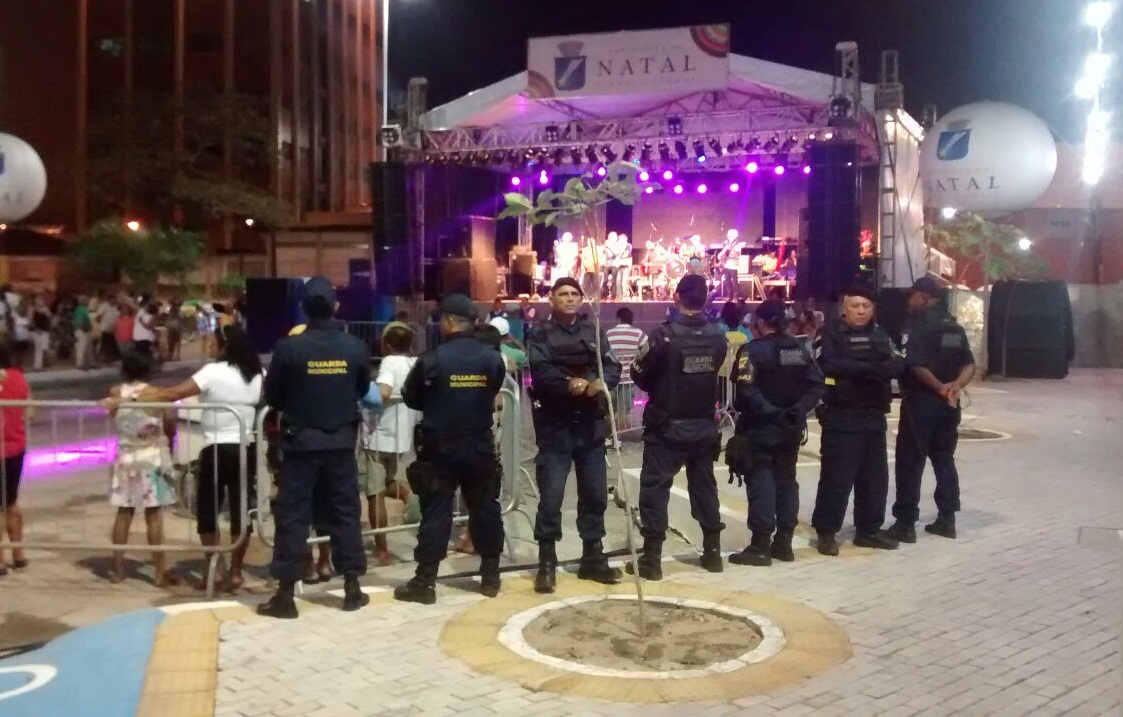 Prefeitura coloca bloco de serviços na rua durante o Carnaval